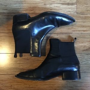VINCE Yarmon Chelsea Boot (Size 8)